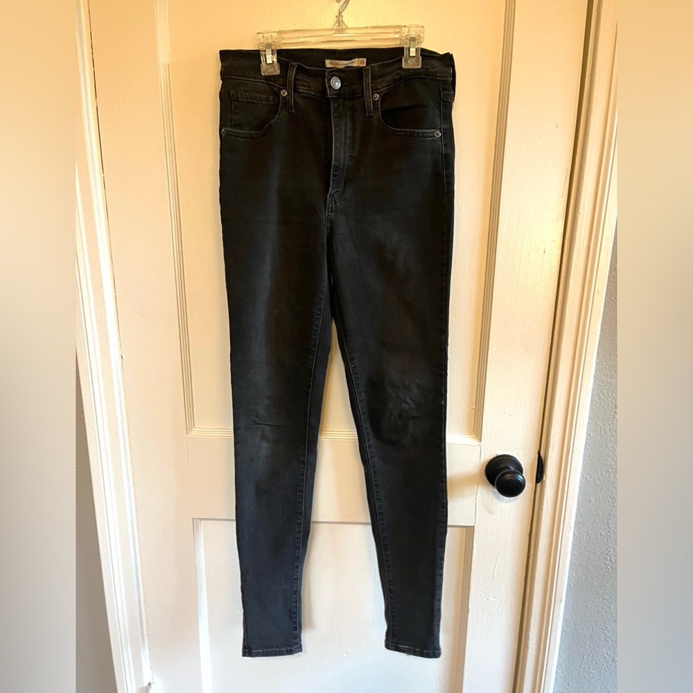 Levi’s dark grey mile high super skinny jeans